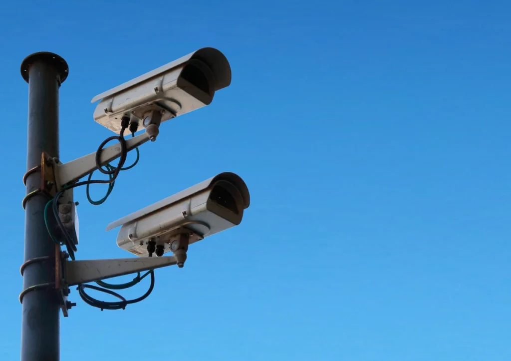 Kamerový systém CCTV na vonkajšom stĺpe
